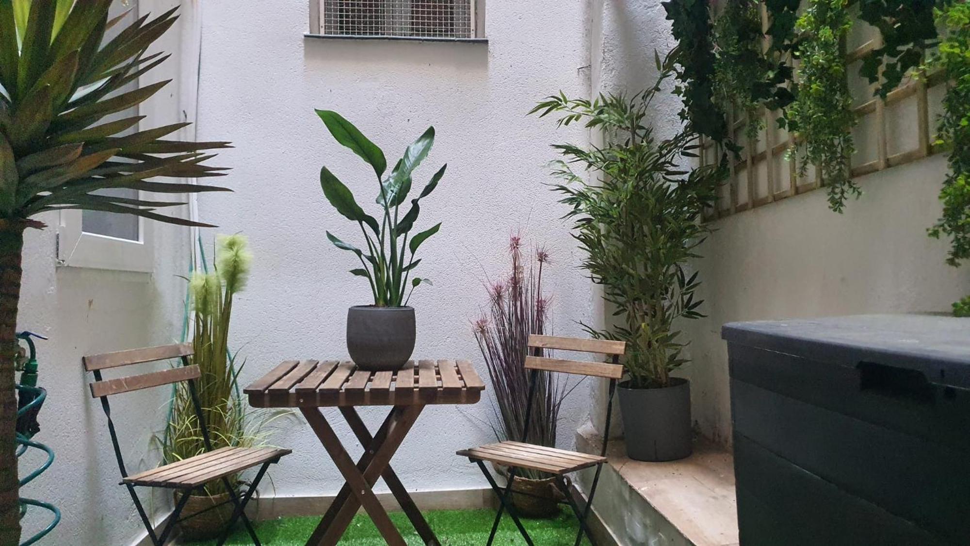Rentadore Atocha Suites Madrid Dış mekan fotoğraf